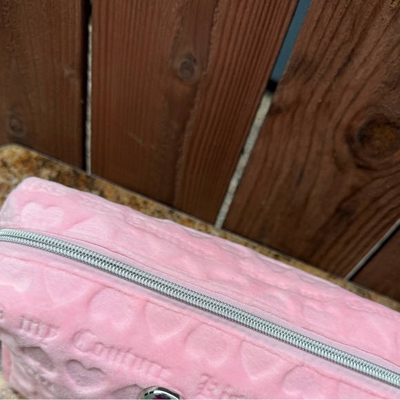 Juicy Couture Kiss My Couture Velour Cosmetic Bag - Picture 4 of 9